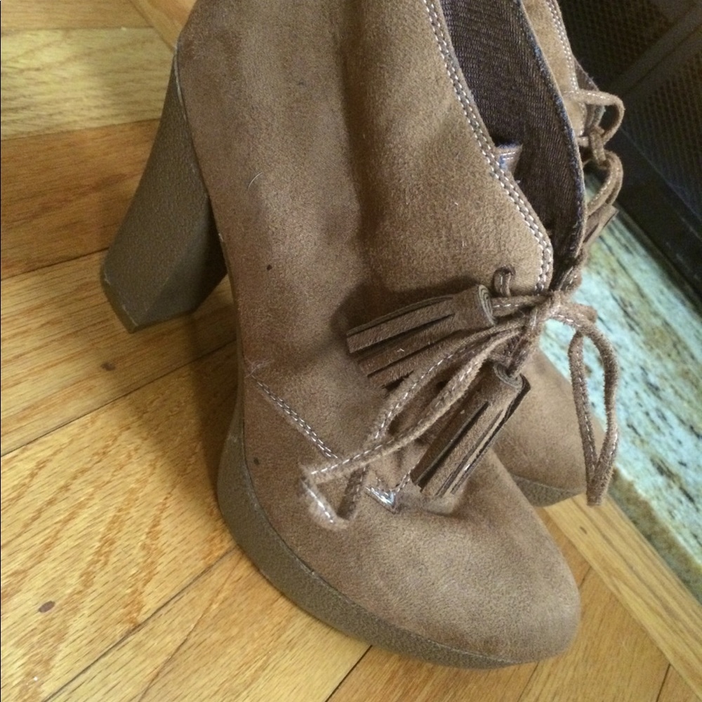 Suede Tan Ankle booties with tassel laces